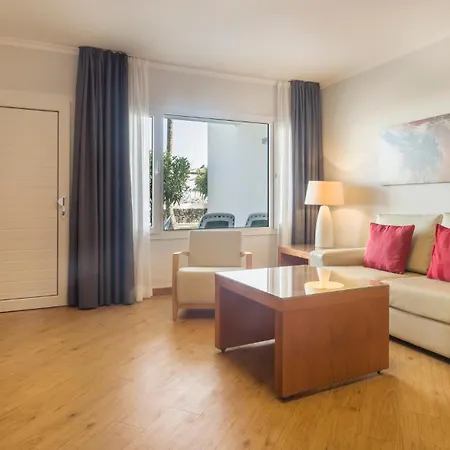 Aparthotel Ilunion Costa Sal Lanzarote 4*