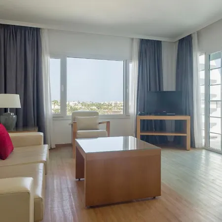 Ilunion Costa Sal Lanzarote Aparthotel 4*